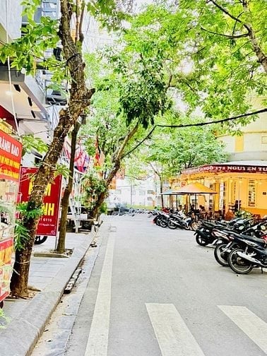 BÁN TÒA NHÀ 8 TẦNG THANG MÁY PHỐ NGỤY NHƯ KON TUM , 60M2 GIÁ 26,5 TỶ