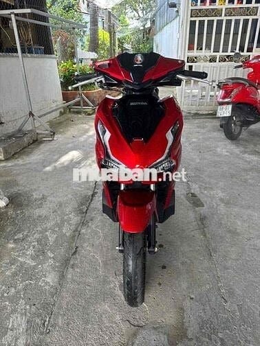 xe mới chát odo 8k còn bảo hành hãng