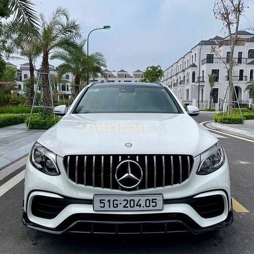 Mercedes Benz GLC 2016 300 4Matic - 73000 km