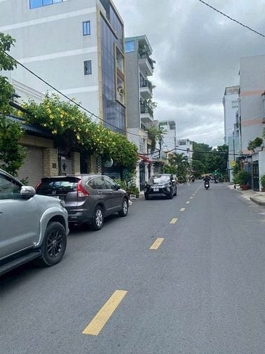 Cần bán nhà hẻm xe hơi 20m mét, 3tầng. Nguyễn Oanh, GVap. Giá:8ty5 tl