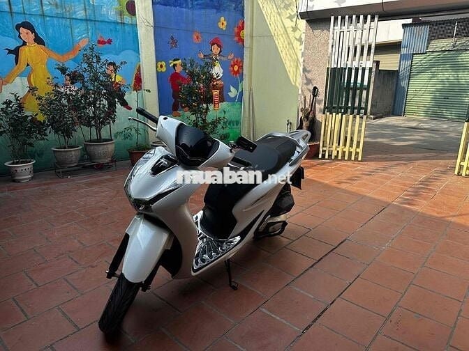 xe chính chủ mua mới từ đầu. Đi ít