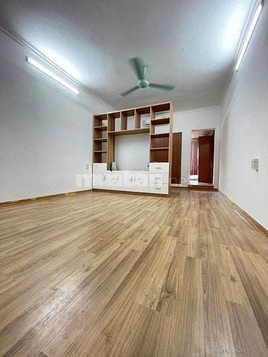 Nhà đẹp, ở ngay, thuận tiện mọi bề đi học, đi làm, đi chơi, đi chợ