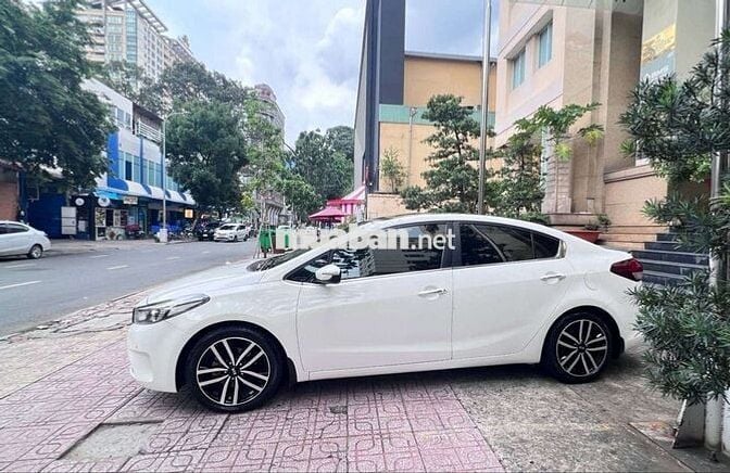 Cerato 2017  2.0 AT - 110000 km