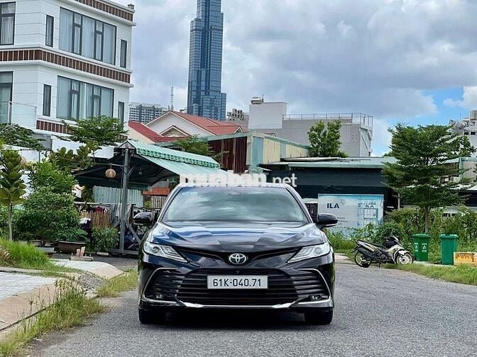 Toyota Camry sx 2022 máy  2.5 Q - 90000 km