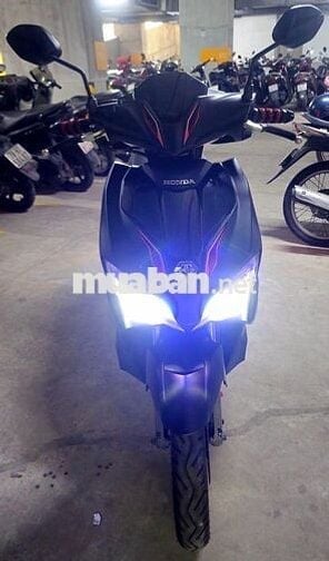 Honda Air Blade 125 chính chủ – máy êm – xe đẹp