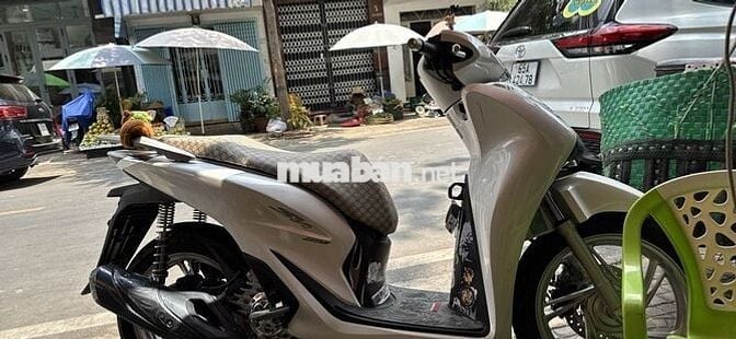 Xe tay ga. SH 125i 2025 màu trắng đen 98%
