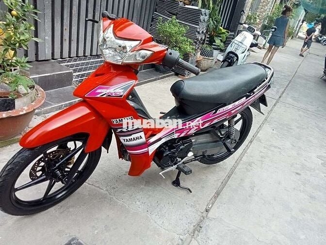 Sirius RC 50cc cho học sinh đi ko cần bằng lái