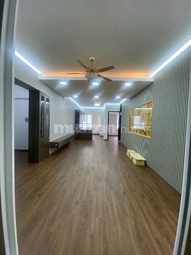 Bán căn hộ chung cư Big Tower 18 Phạm Hùng Hà Nội 