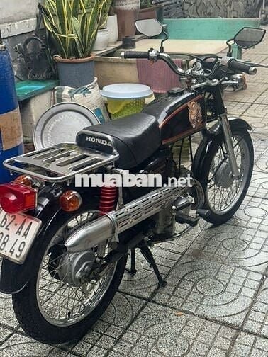 Xe 67 lên dán CD 90