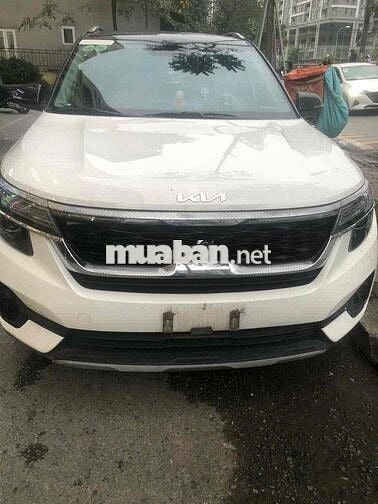 Kia Seltos 2022 Luxury 1.4 AT - 40000 km