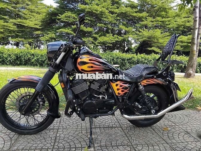 Shadow 750HQCN