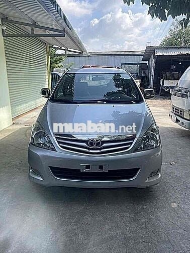Toyota Innova 2010 G - 230000 km