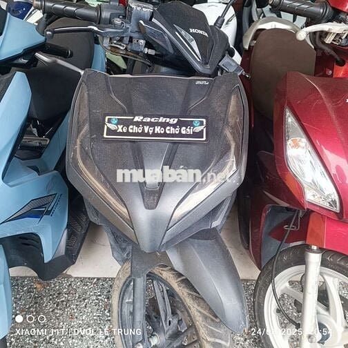 xe vario 150 đen nhám