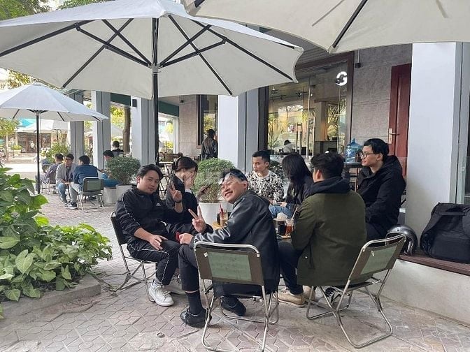 Sang Nhượng Cafe lô góc khu Hoàng Đạo Thuý