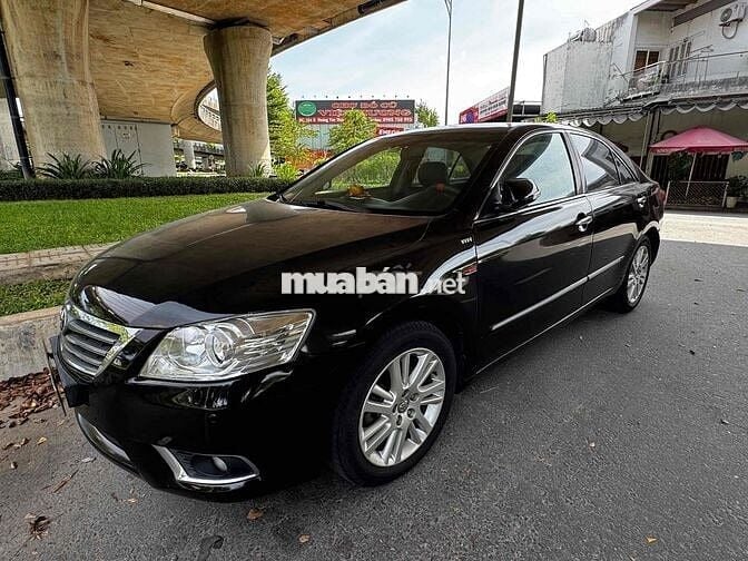 Toyota Camry model 2010 3.5Q