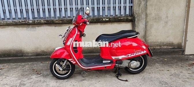 Vespa GTS 125 up 72m