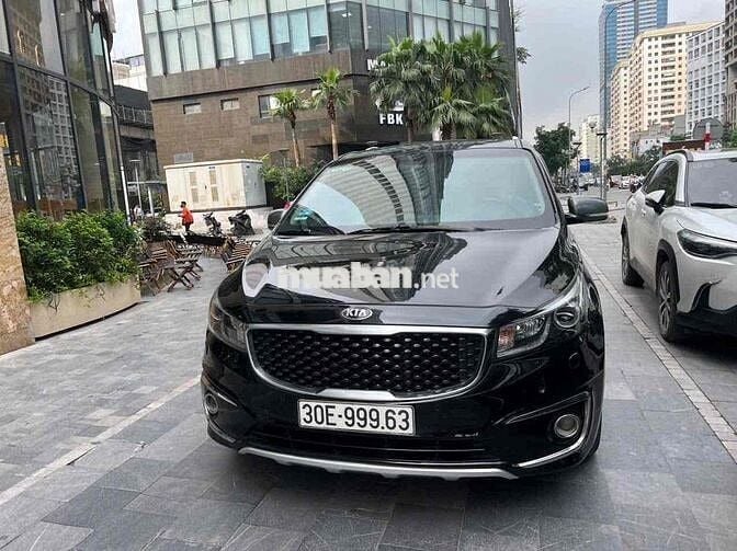 Kia Sedona 2017 2.2L DATH - 19000 km