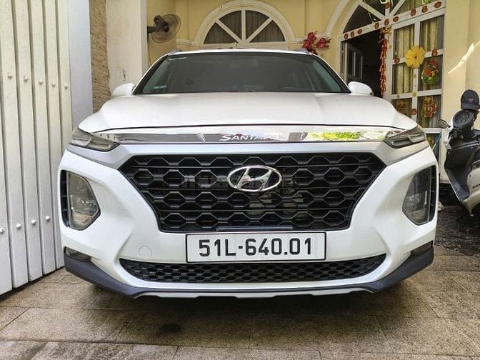 Gia đình cần bán xe Hyundai Santa Fe dầu SX 2019
