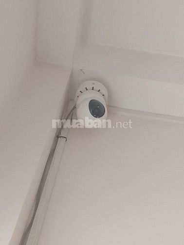 Thanh lý tủ gỗ công ngiệp 500.000. tình trạng còn mới. 