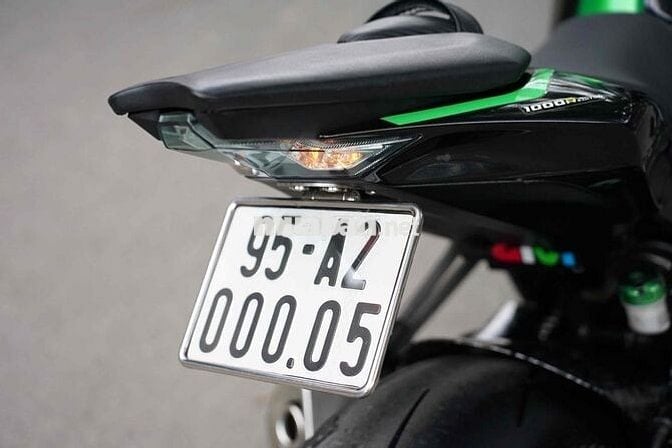 🥦🫑KAWASAKI Z1000 BIỂN TỨ QUÝ 00005 CÓ ĐỔI XE