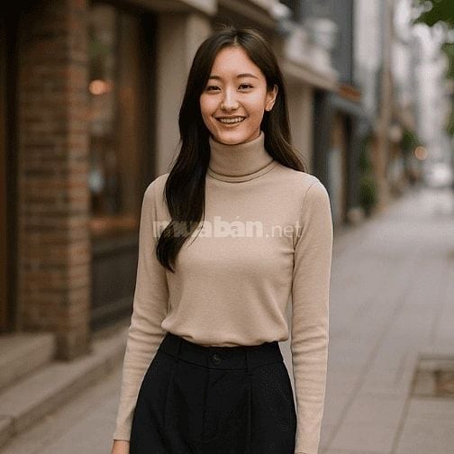 Áo thun cổ lọ nữ Hàn Quốc: phối đồ form rộng, thời trang sành điệu
