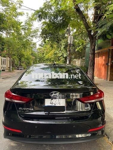 Hyundai Elantra 2017 2.0 AT - 120000 km
