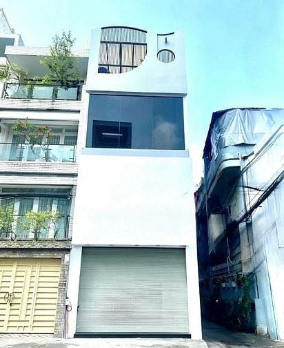 Siêu Phẩm nhà đẹp khu đường Hoa, Phú Nhuận .Ngang 5m, có hầm - giá 35 