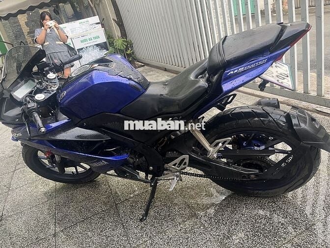 Cần bán xe r15v3