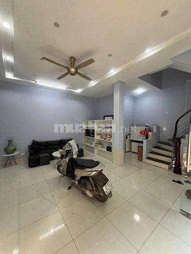 Bán Nhanh nhà Phố Trung Kính, Ôtô đỗ cửa, 50m, 6,5m MT, Giá 21 tỷ