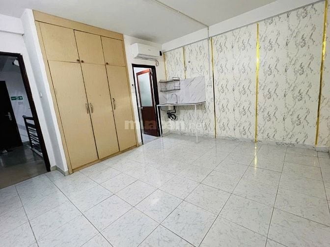 Cho thuê phòng trọ 236/25/6 Điện Biên Phủ giá 4tr (0906292683)