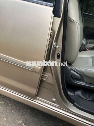 Toyota Innova 2012 E - 280000 km