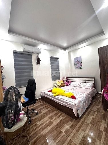Giảm giá cực sâu nhà đường Bùi Thị Xuân,Q1, giá 2tỷ990