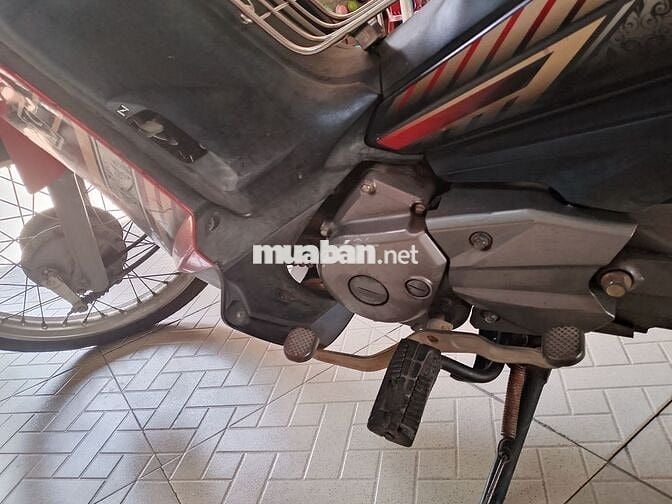 Cần để lại xe taurus còn ok