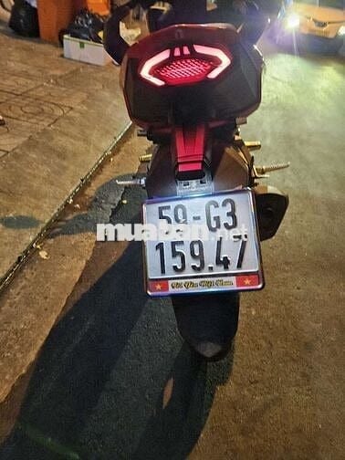 Xe wine v3 bãn thê thao...it di.. k co nhu câu ..