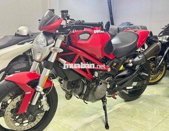 DUCATI 795