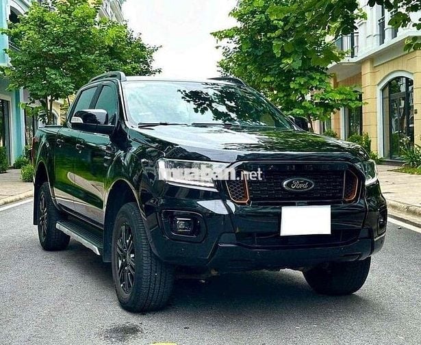 Ford Ranger WildTrak 4x4 bản Full kịch - Còn góp