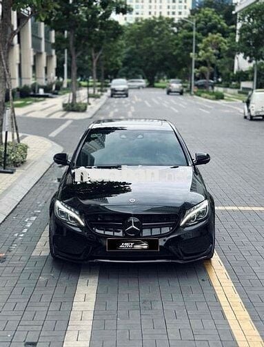 MERCEDES C300 AMG FULL BLACK CÓ ĐỒ CHƠI CỰC ĐÃ 🔥