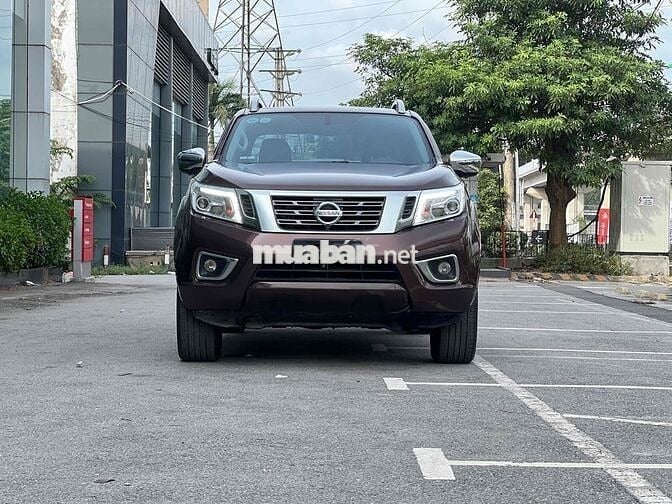 Nissan Navara 2017 NP300 VL 4x4 AT - 120000 km