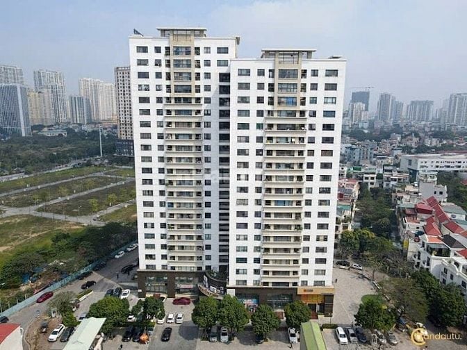 Chủ cần bán gấp căn hộ Housinco 93m, 3pn, ban công ĐN, nội thất Đức