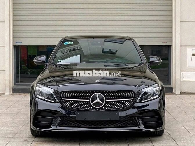 MERCEDES C300 AMG 2020 Đẹp và Mới Nhất Thị Trường.