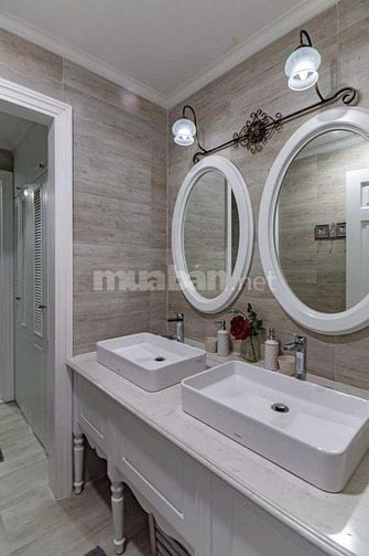 Bán gấp căn hộ Vinhomes Đồng Khởi Quận 1 - 151m2 - 3pn 2wc
