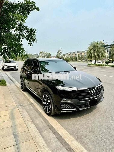 VinFast Lux SA2.0 premium 2020 mới 80%