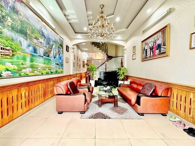 Bán nhà 4 tầng mặt đường Phương Lưu - gần hồ Phương Lưu, chợ, Lộc Vừng