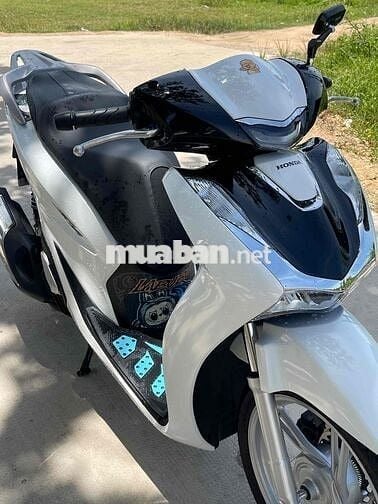 xe mới mua 15 ngày cần bán