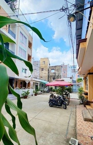 LÊ QUANG ĐỊNH GÒ VẤP - HẺM XE HƠI - 5.5 x 24.5 - 3 TẦNG - CHỈ 11.7 TỶ 