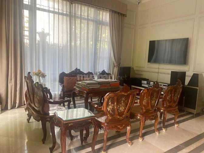 Nhà tốt! Bán nhà đường Cống Quỳnh ngay giữa trung tâm quận 1 (13x26m) 
