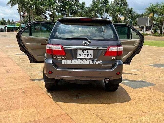 Toyota Fortuner 2010 2.5G - 10000 km