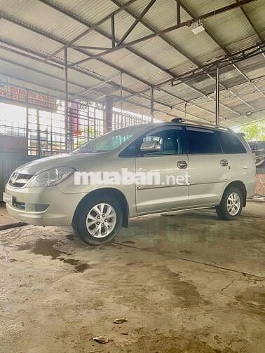 Toyota Innova 2006 G - 110000 km