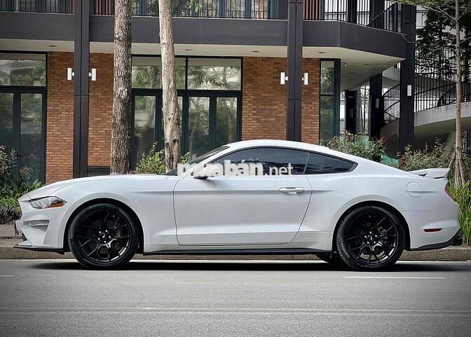 Ford Mustang 2018 EcoBoost Premium - 45000 km