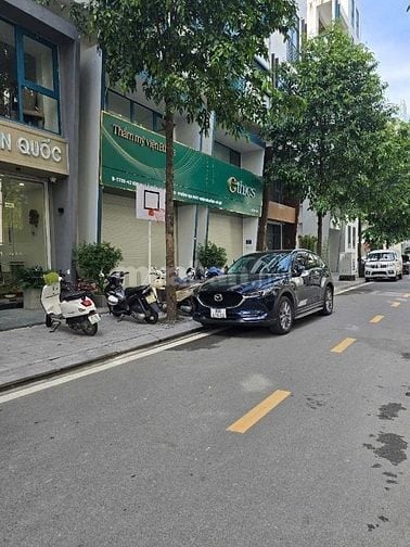 Bán nhà 7 tầng mặt phố Lò Đúc, 80m, có thang máy, vỉa hè, thông sàn